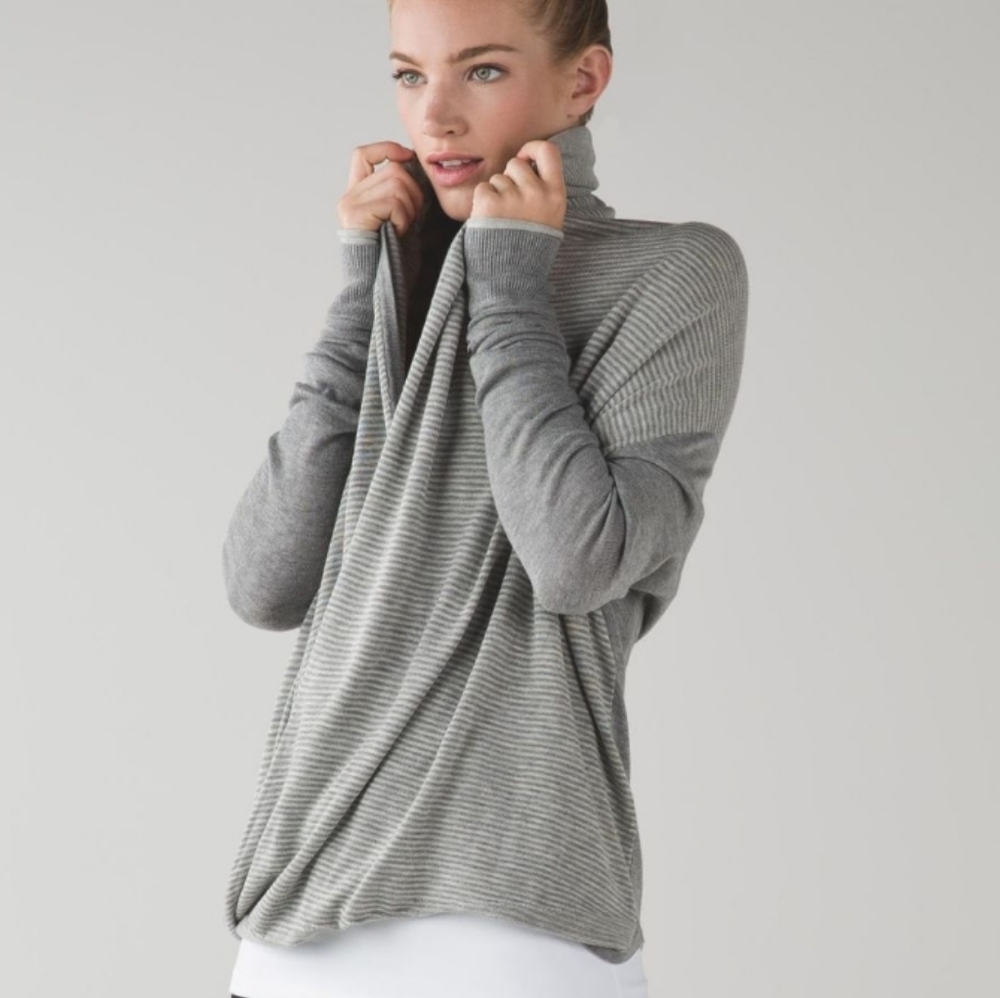 Lululemon Iconic Wrap